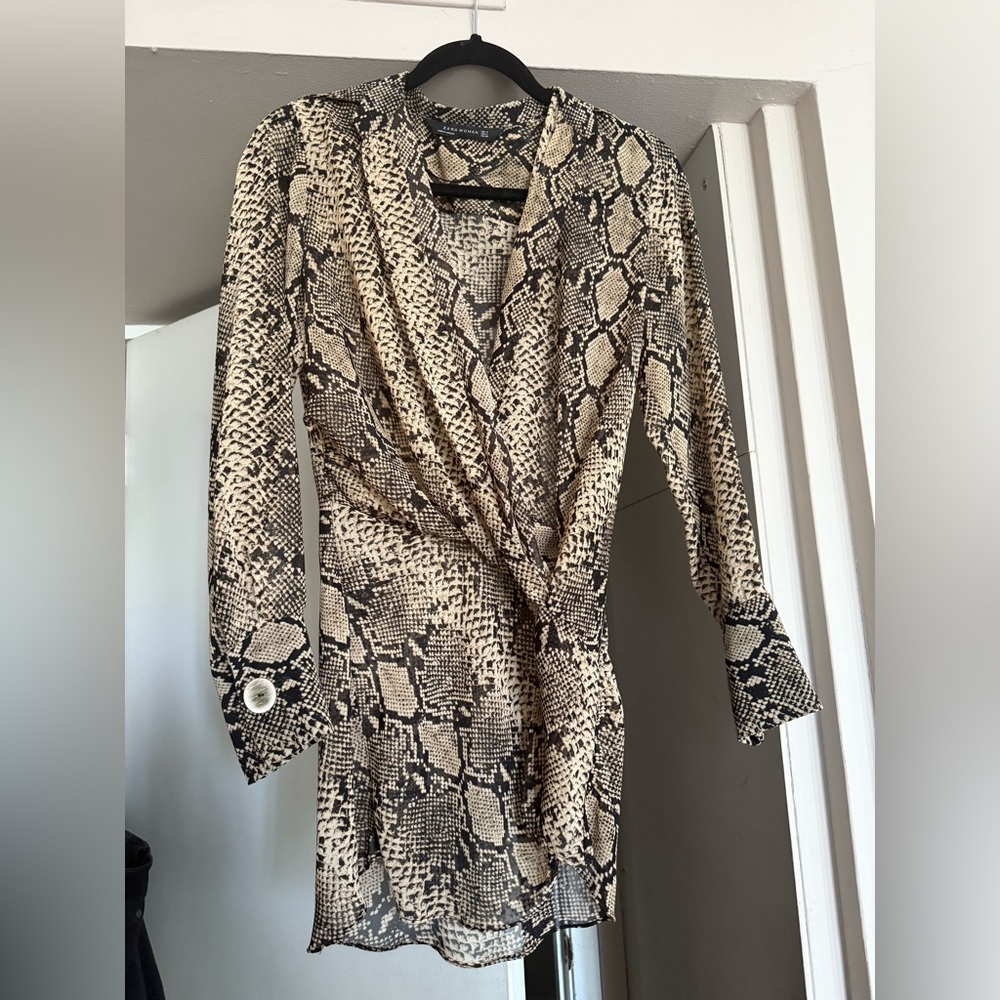 Snakeskin Pattern Cream and Black Blouse